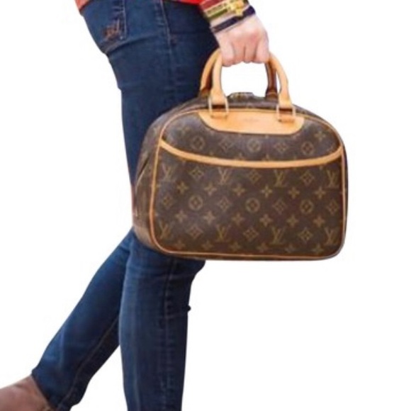 Luis Vuitton trouville monogram canvas handbag includes authentic strap - Picture 3 of 16